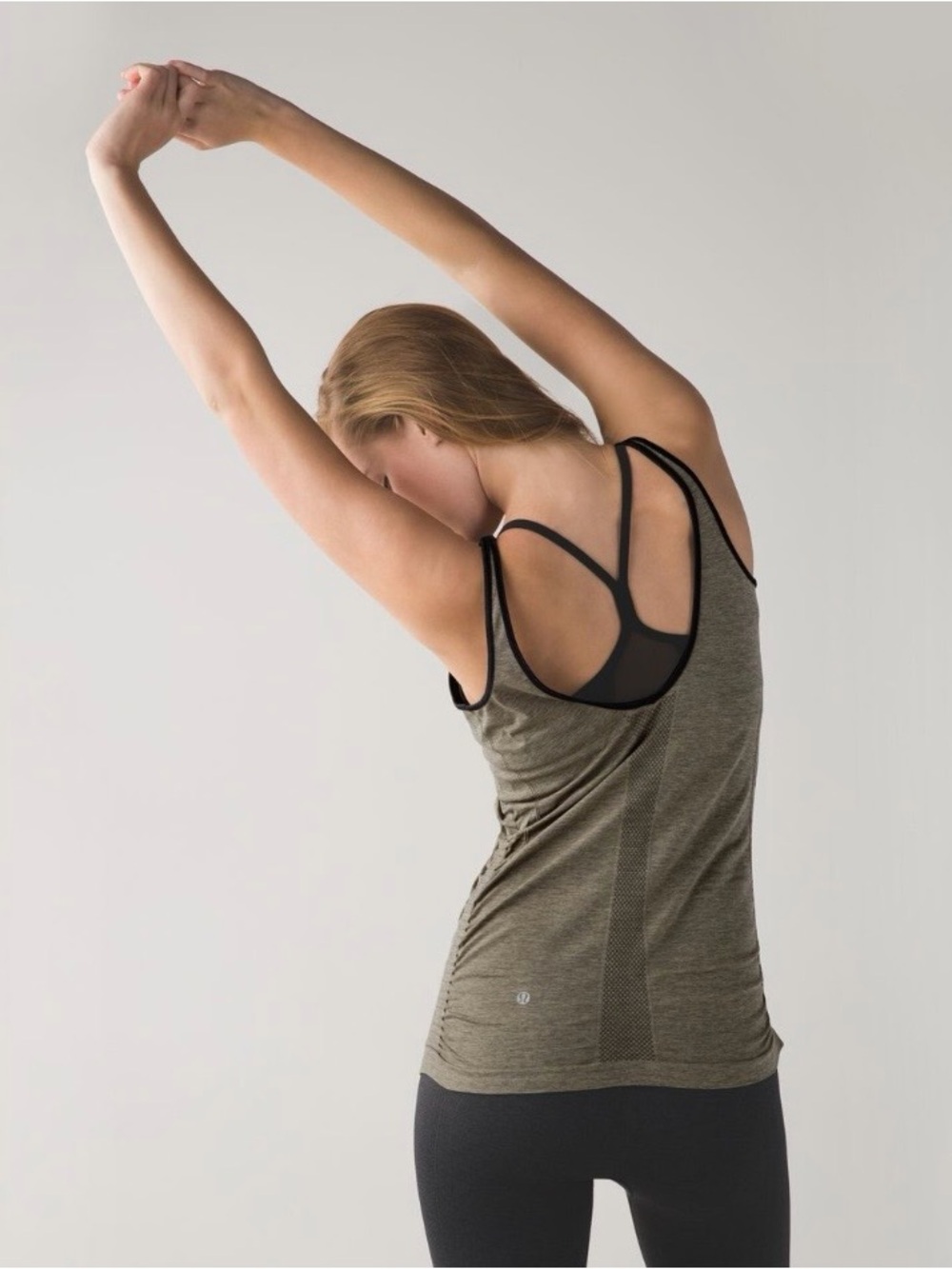 Lululemon In The Flow Tank Heathered Fatigue Green Ruched Mesh Back Yoga Size 6
